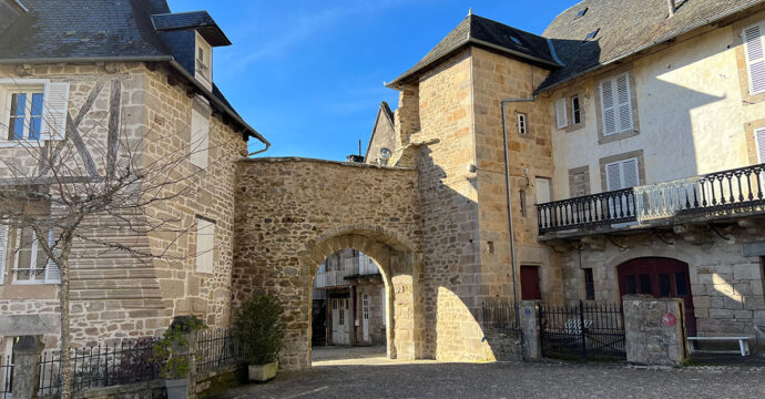 La porte Margot qui se trouve à Corrèze